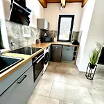 Wypoczynkowy Z Sauna I Jacuzzi 