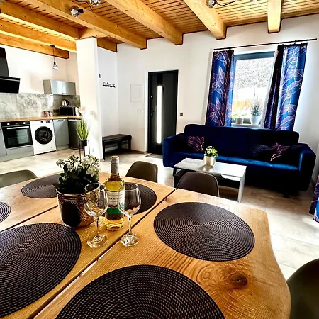 Wypoczynkowy Z Sauna I Jacuzzi 